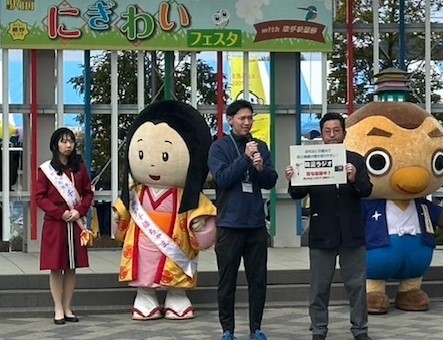 防災ラジオ紹介の様子